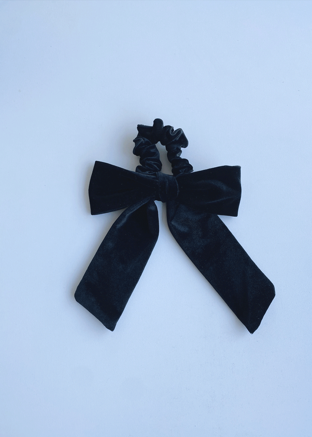 Big ribbon velvet scrunchie